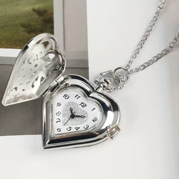New heart pocket watch battery included - Picture 2 of 5